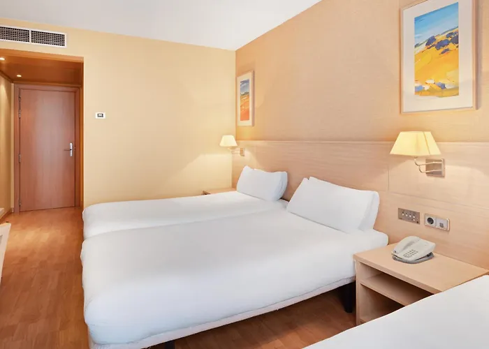 Tarragona 3* فالس